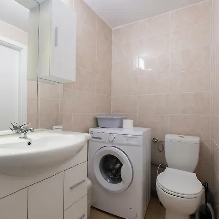 Studio Southwest 2 With Aircon & Free Parking דירה לובליאנה