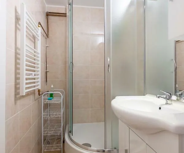 Southwest 2 Semi-basement *